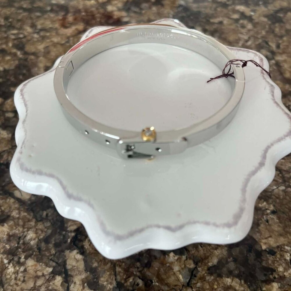 HENRI BENDEL BUCKLE BANGLE BRACELET